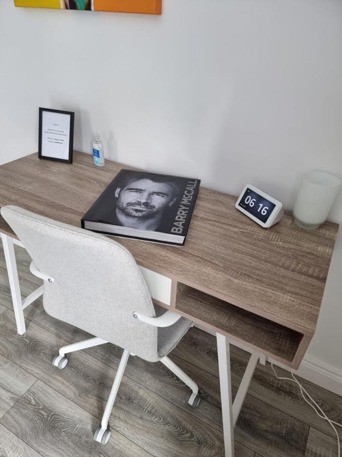 Spacious Curragh 2-Bed Apartment With Own Entrance Brownstown Zewnętrze zdjęcie